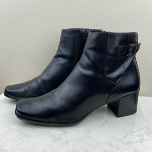 Vintage Villager Square Toe Black Ankle Buckle Boots Size 9.5M